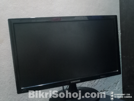 Samsung monitor 19``